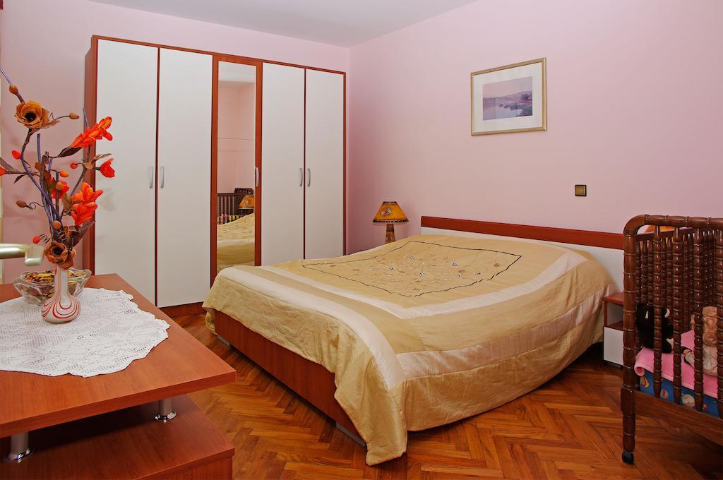 Apartments Julija Вела-Лука Номер фото